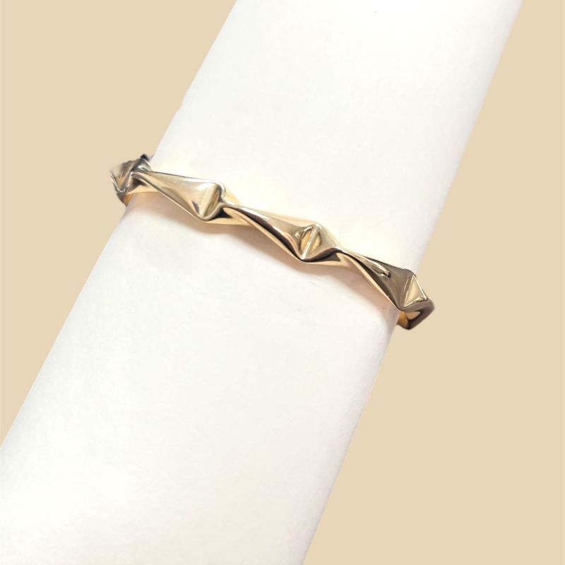 MEIO BRACELETE ONDAS