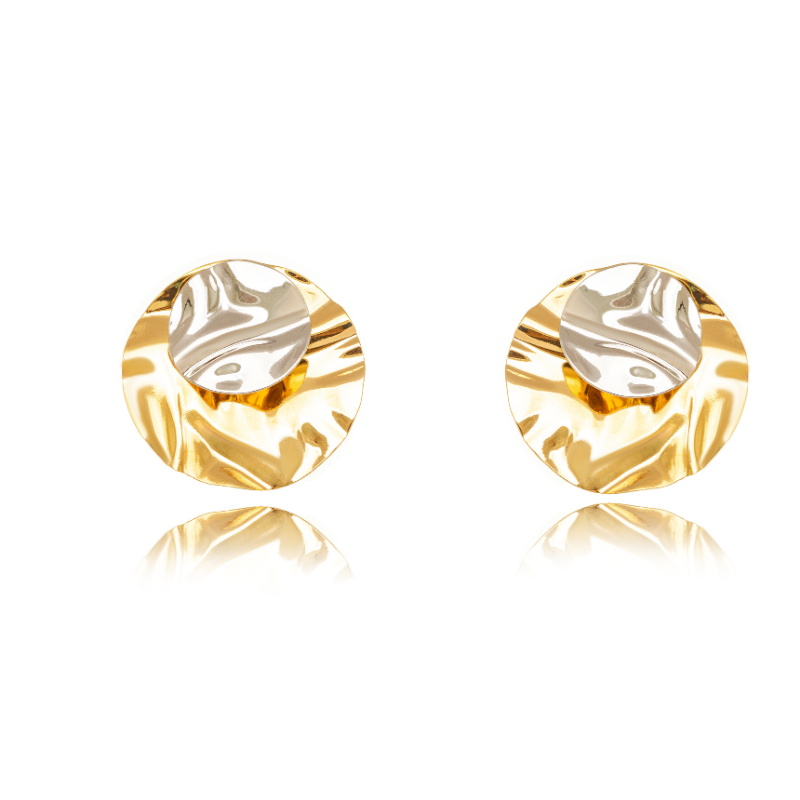 BRINCO ESCULTURAL - BANHO DE OURO 18K E RÓDIO BRANCO