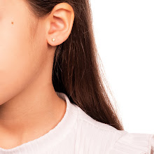 BRINCO CRISTAL VERDE EM BANHO DE OURO 18K