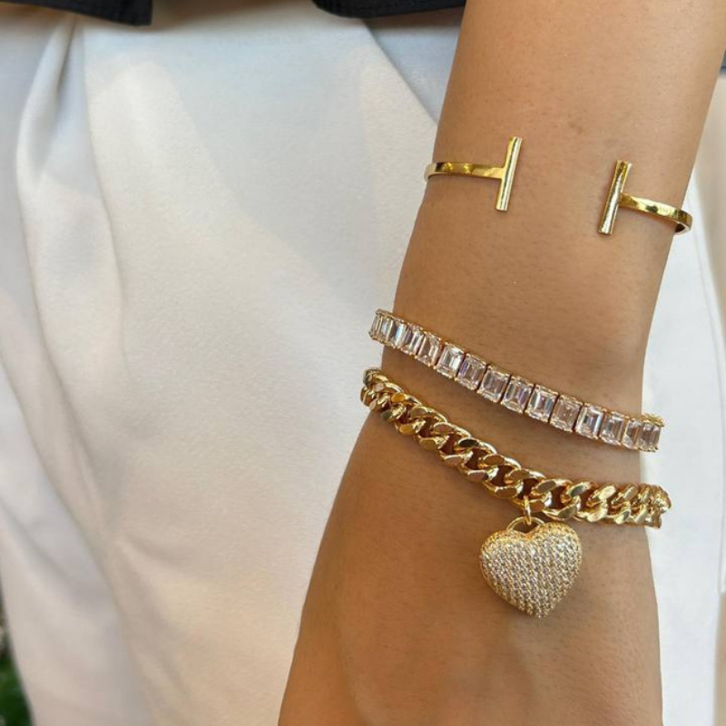 PULSEIRA ELOS CORAÇÃO CRAVEJADOS EM BANHO DE OURO 18K