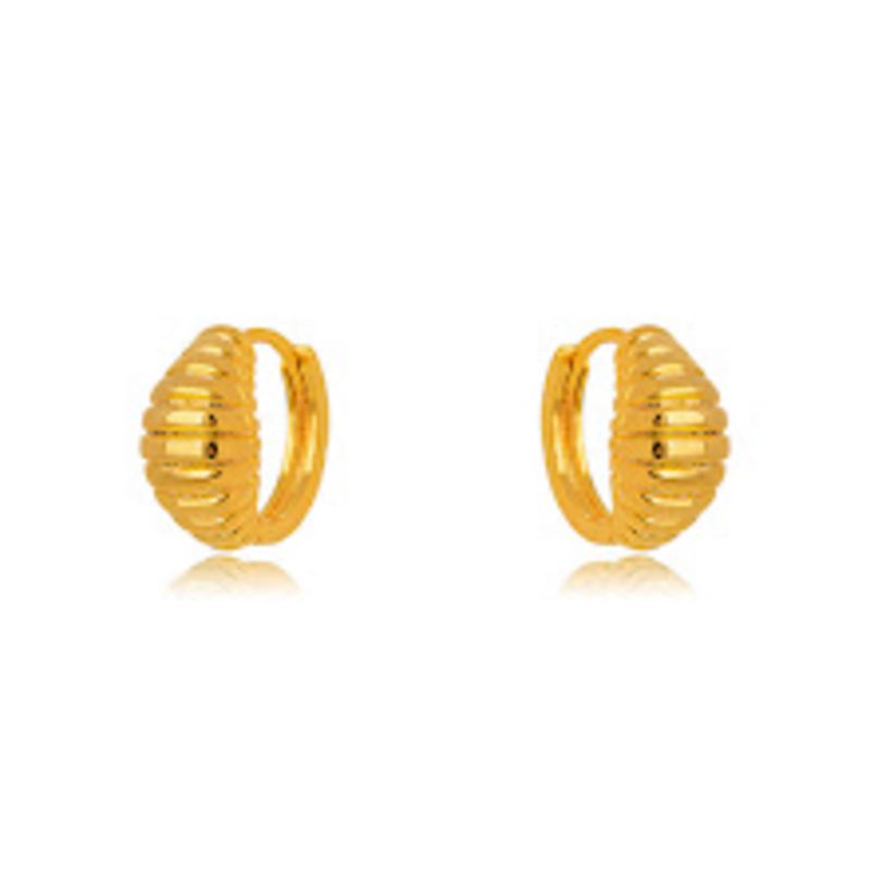 BRINCO ARGOLA DETALHADA EM BANHO DE OURO 18K