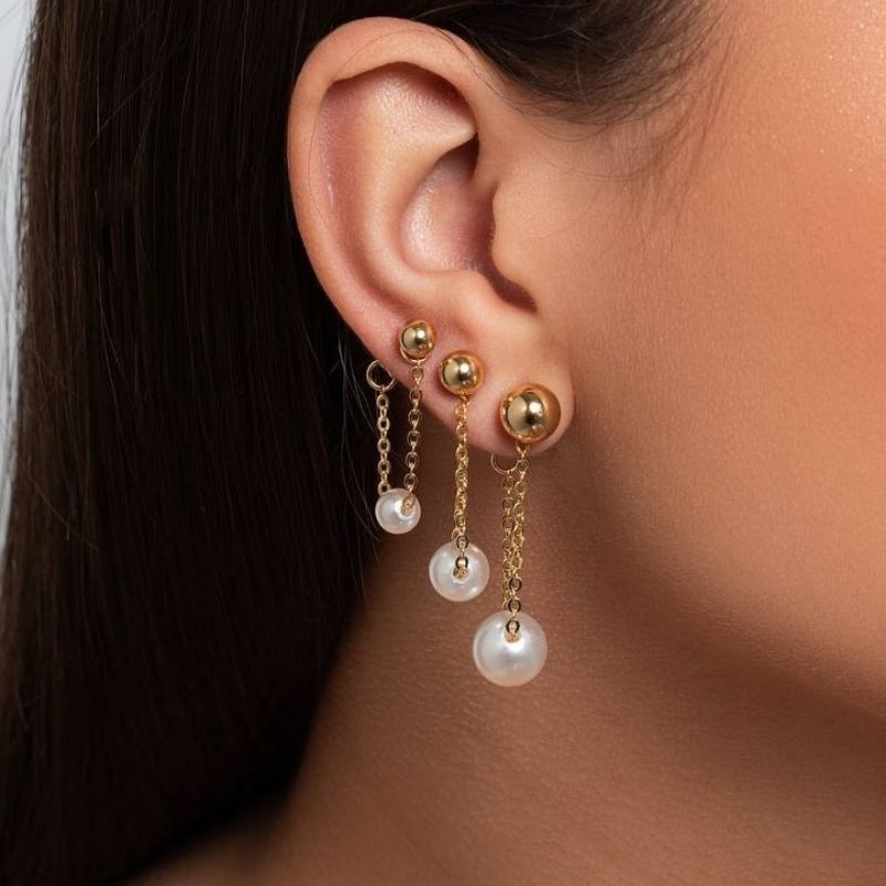 BRINCO TRIO PÉROLA EM BANHO DE OURO 18K