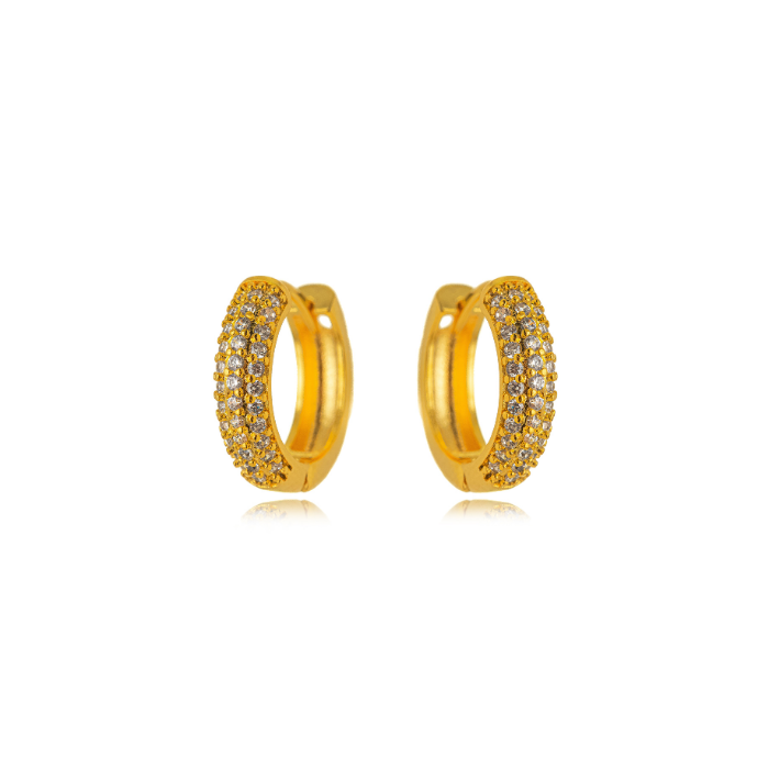 BRINCO ARGOLA HUGGIE CRAVEJADO EM BANHO DE OURO 18K