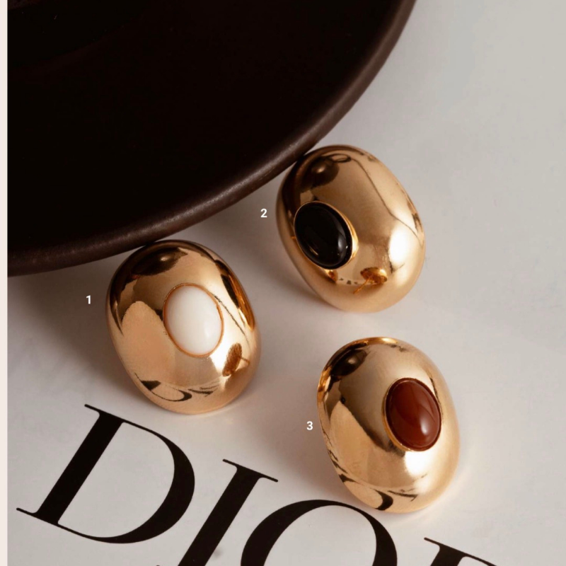 BRINCO OVAL ABULONADO COM CENTRO ESMALTADO MARROM - BANHO DE OURO 18K