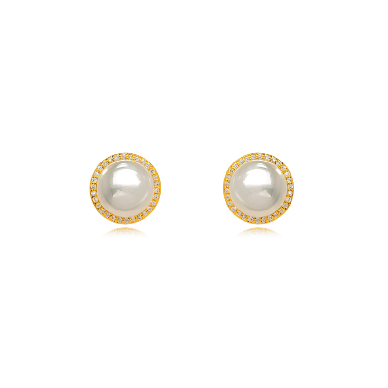 BRINCO BOTÃO PÉROLA COM HALO CRAVEJADO - BANHO DE OURO 18K