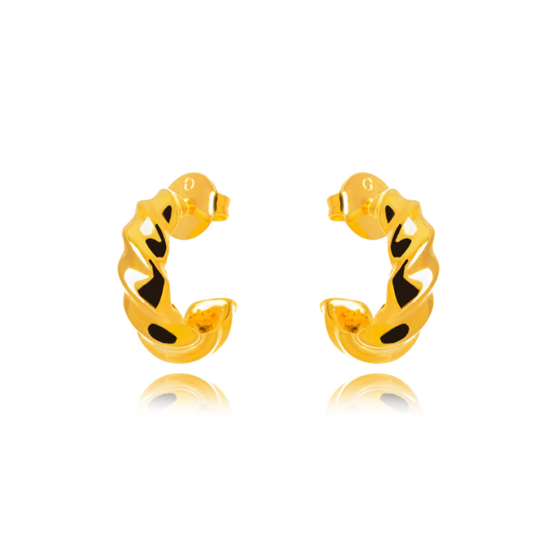 BRINCO ARGOLA TORCIDA ORGÂNICA - BANHO DE OURO 18K