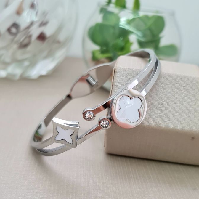 BRACELETE AT