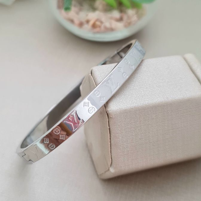 BRACELETE AT