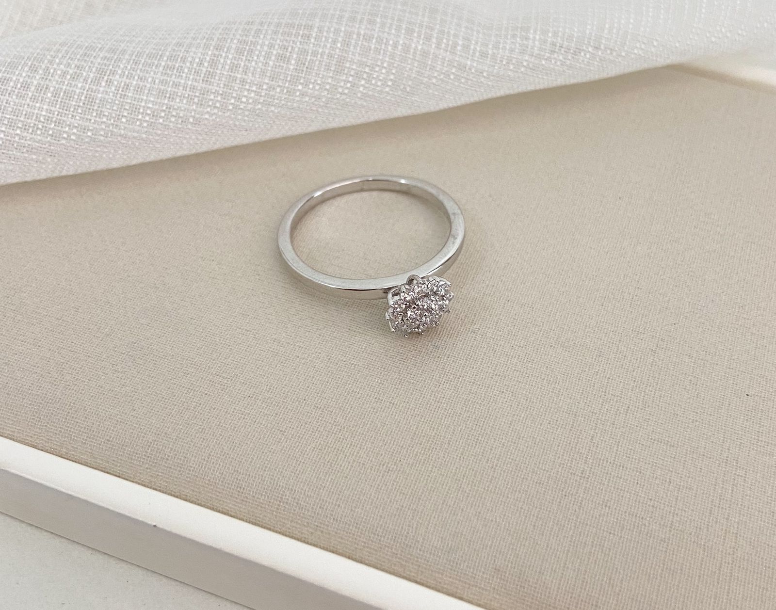 ANEL PT FLOR CRAVEJADA 1MM