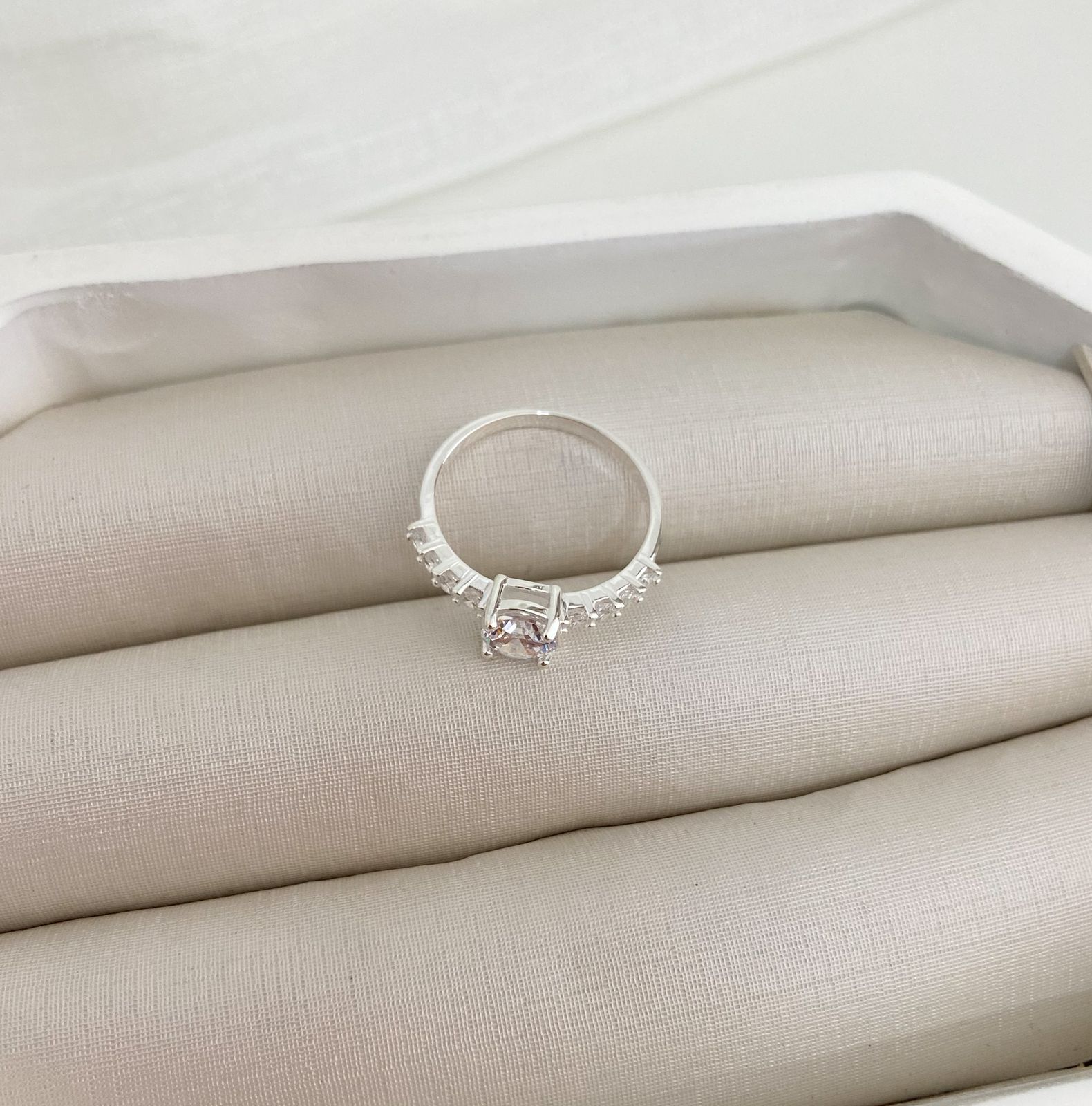 ANEL PT SOLITARIO PEDRA REDOND.