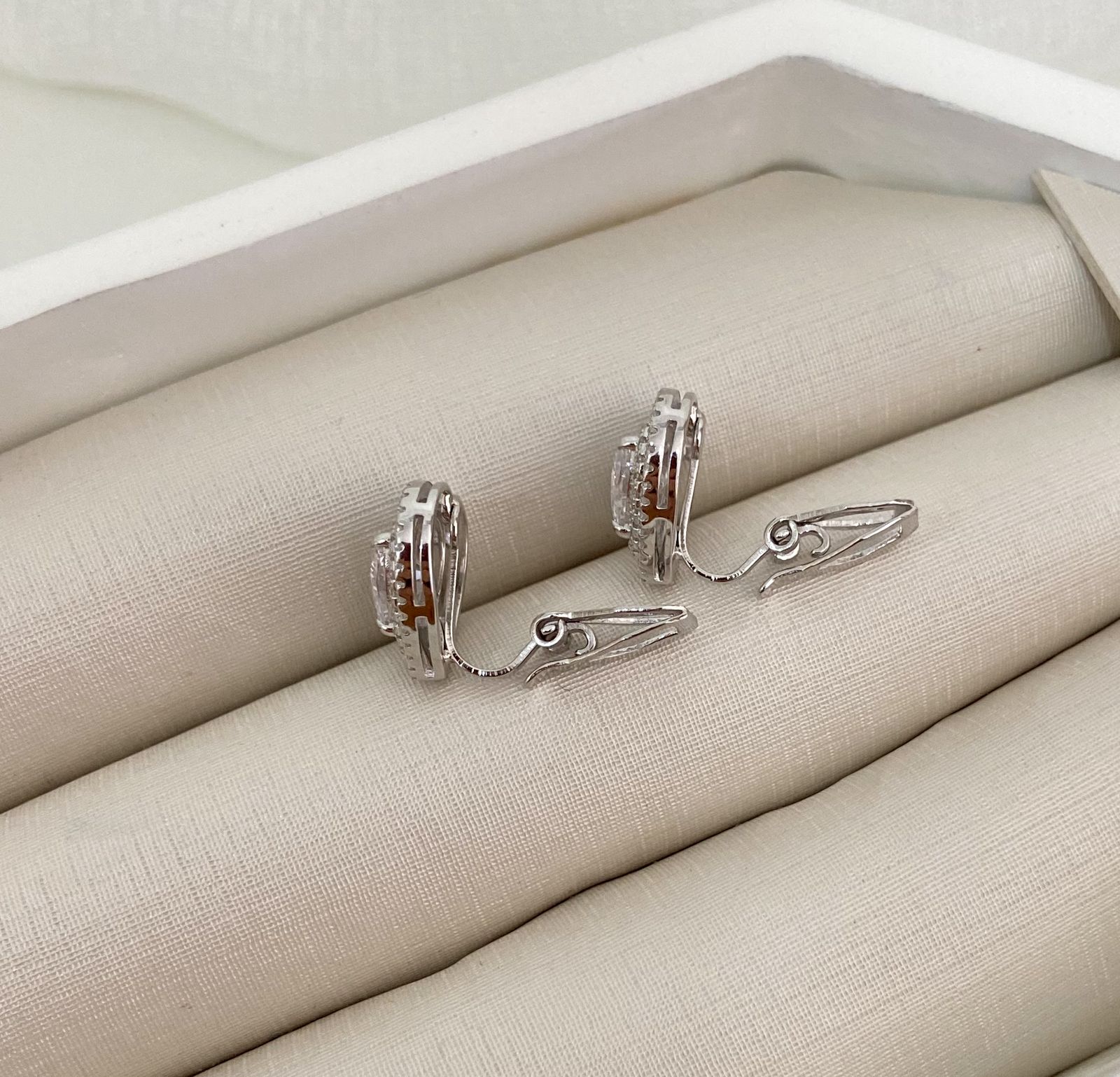 BR PT CORAÇÃO CRISTAL CRAVEJADO 6 MM