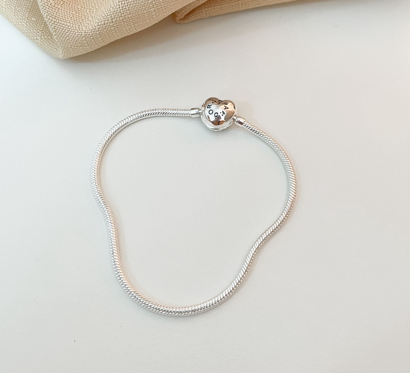 PANDORA PT 19CM CORAÇÃO CRAVEJADO