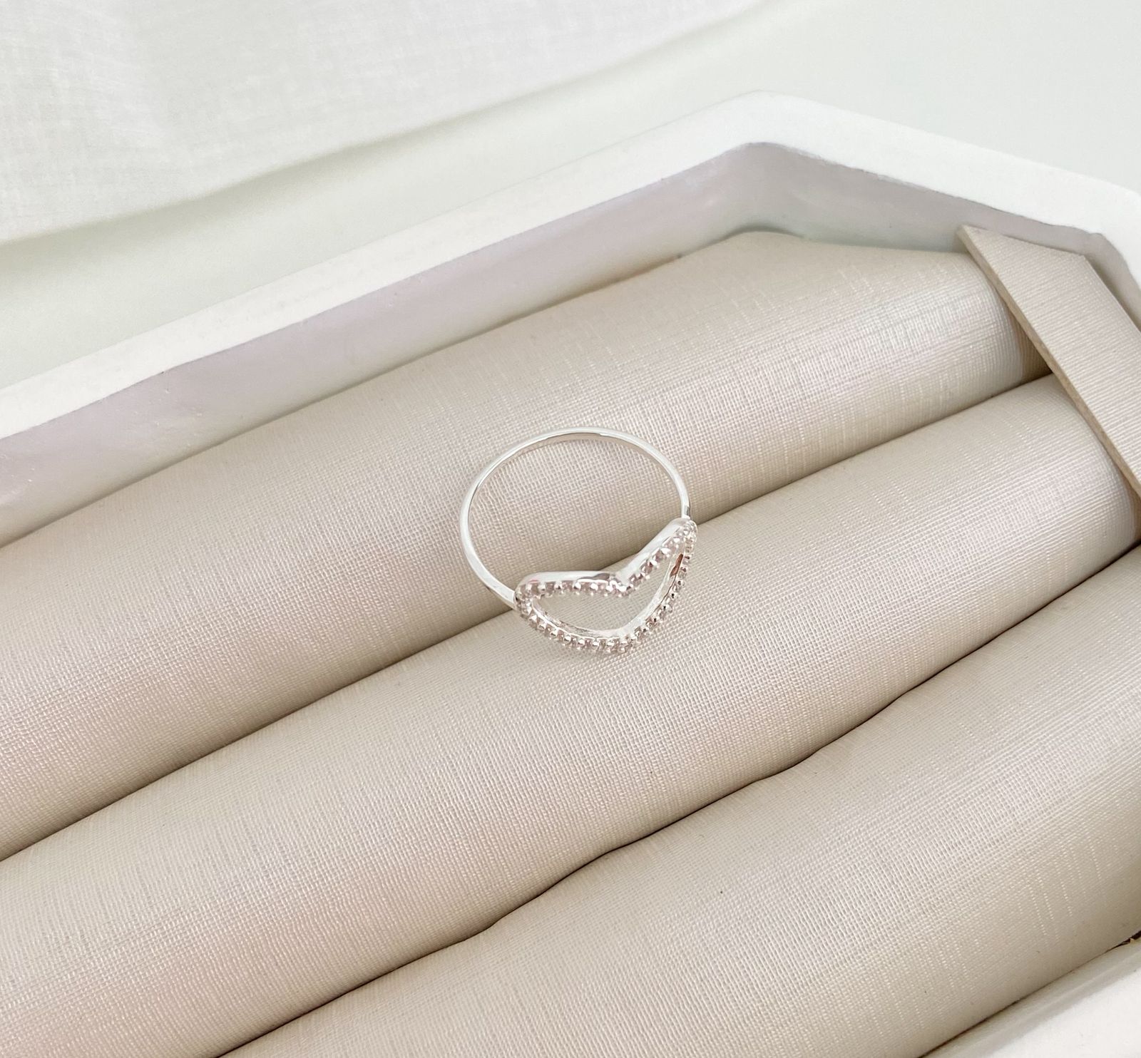 ANEL PT CORAÇÃO CRAVEJADO