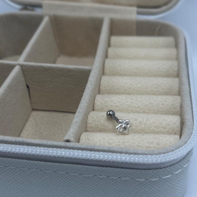 Piercing flor 6 petalas