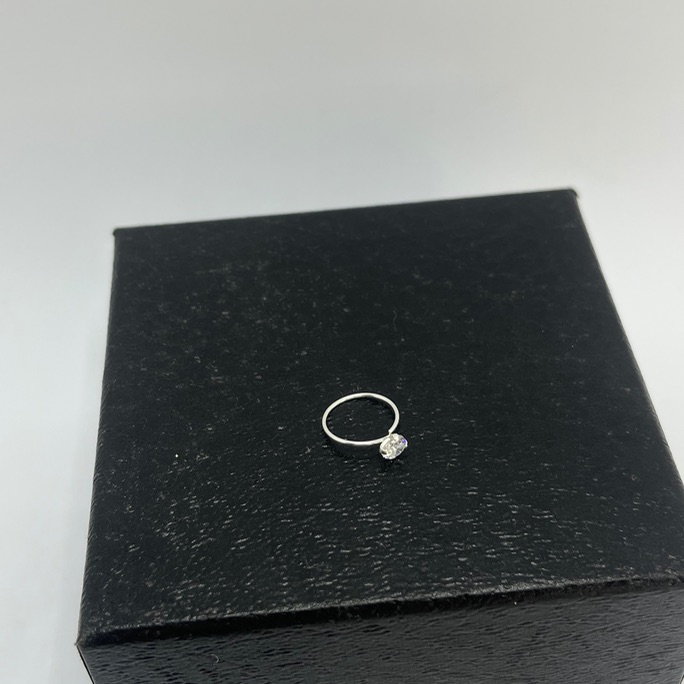 Piercing com cristal