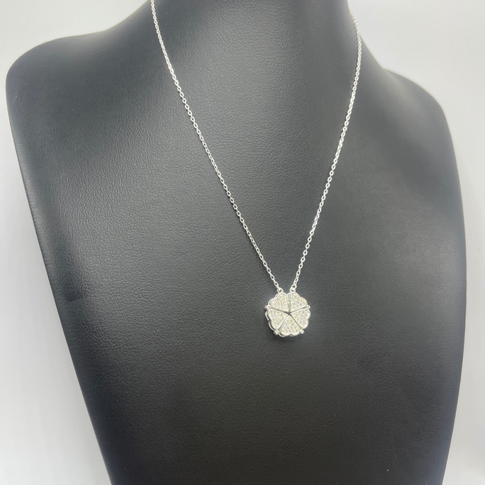 Colar vivara 5 trevos