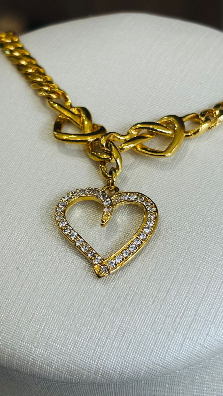 Pulseira grumet com coração cravejado