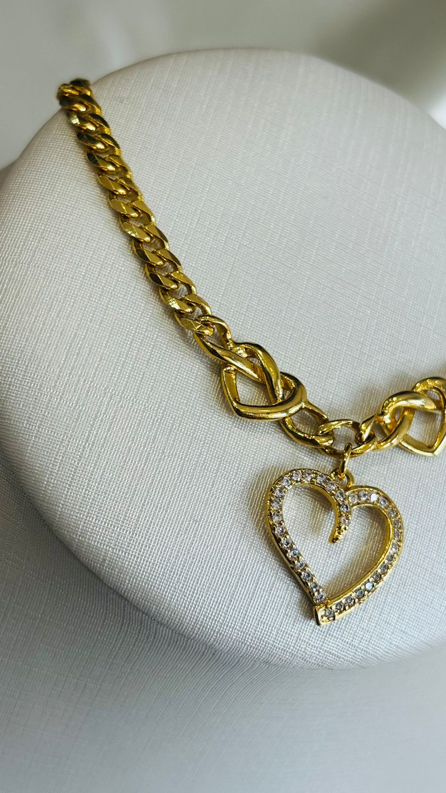 Pulseira grumet com coração cravejado