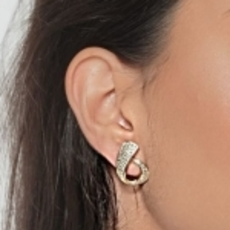 Brinco com Detalhes em Ródio Branco Banhado a Ouro 18k