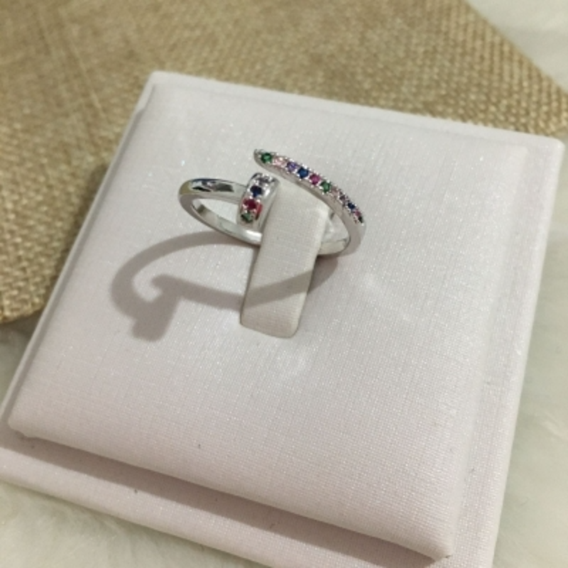 Anel Prego Ajustável Cravejado em Microzirconias Color Banhado a Ródio Branco