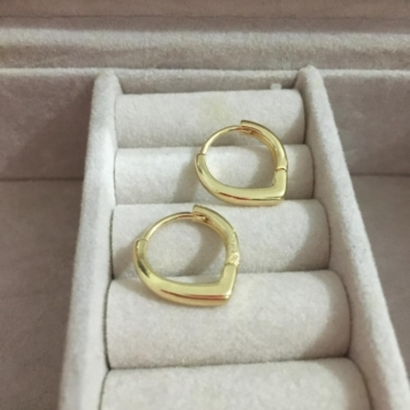 Brinco Argolinha Losango Lisa Banhada a Ouro 18k