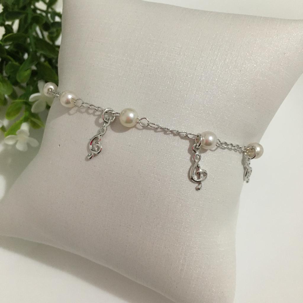 Pulseira Infantil Pérola com Pingentes Nota Musical 13cm Banhada a Ródio Branco