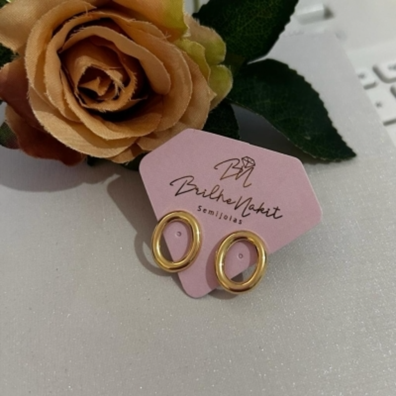 Brinco Oval Banhado a Ouro 18k