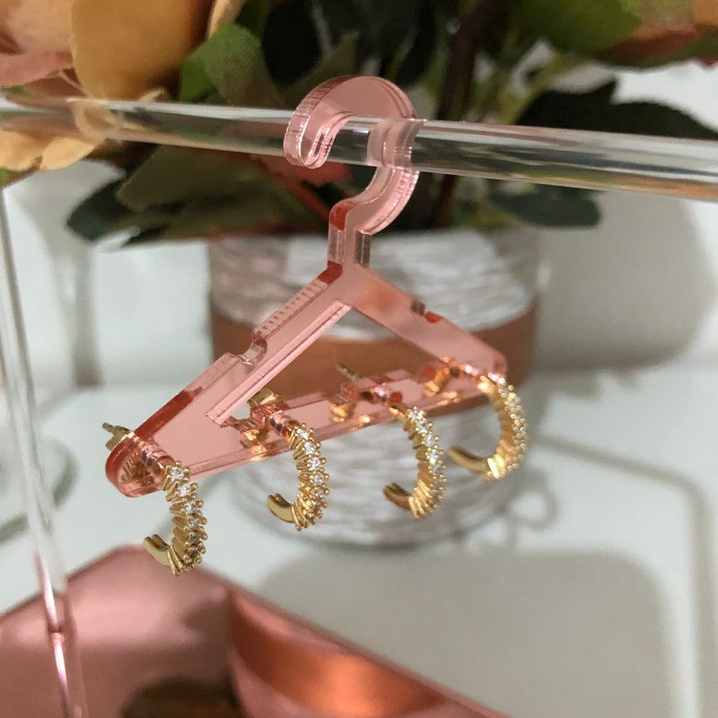 Brinco Duplo Meia Argolinha Cravejada em Zircônias Banhada a Ouro 18k