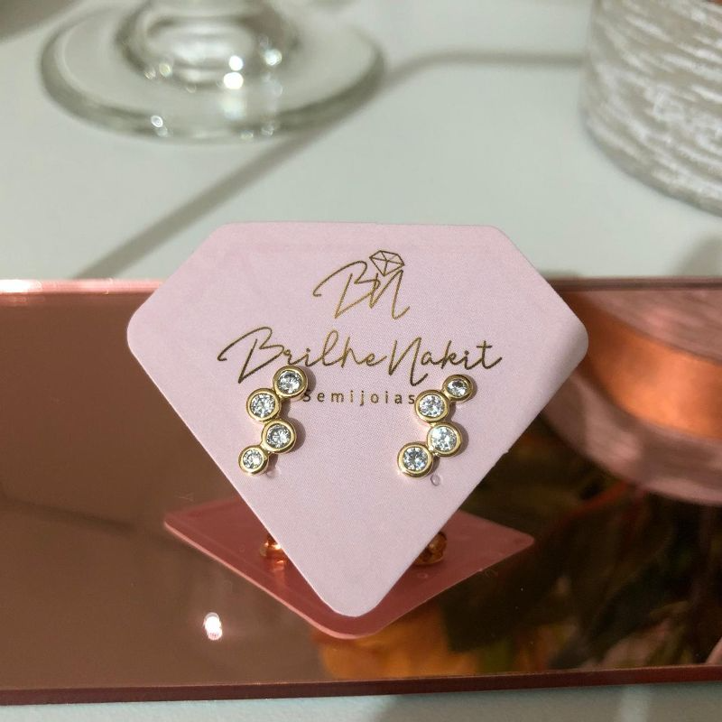 Brinco Quatro Pontinhos Cristais Banhado a Ouro 18k