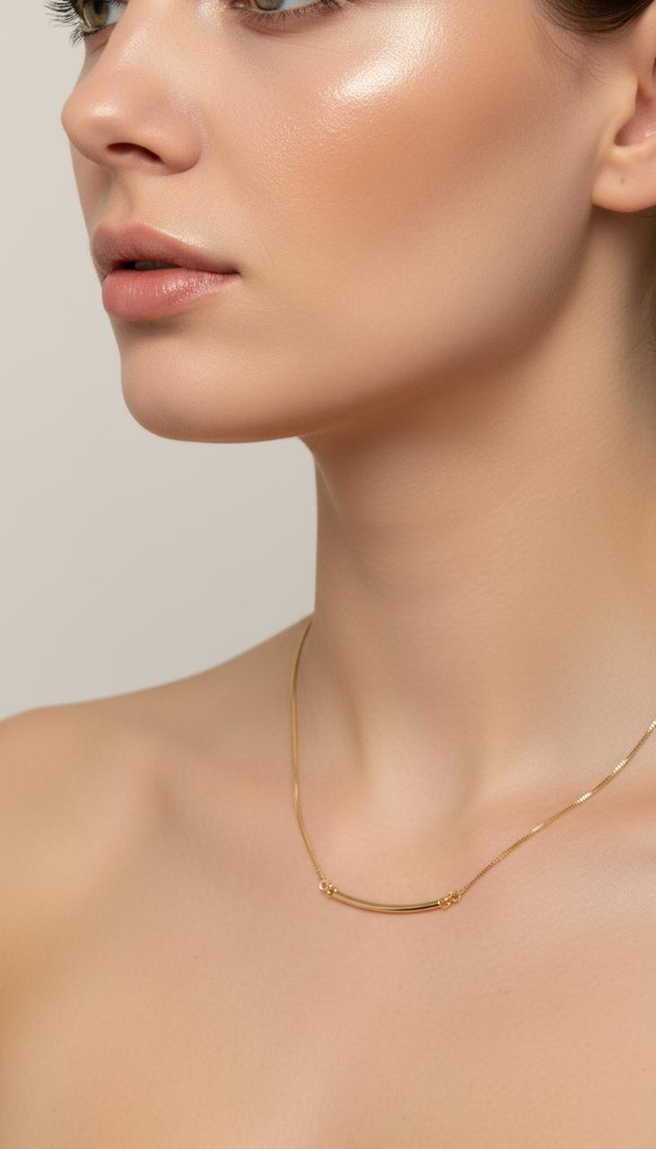 Colar com Detalhe Tubo 45cm + 5cm Banhado a Ouro 18k