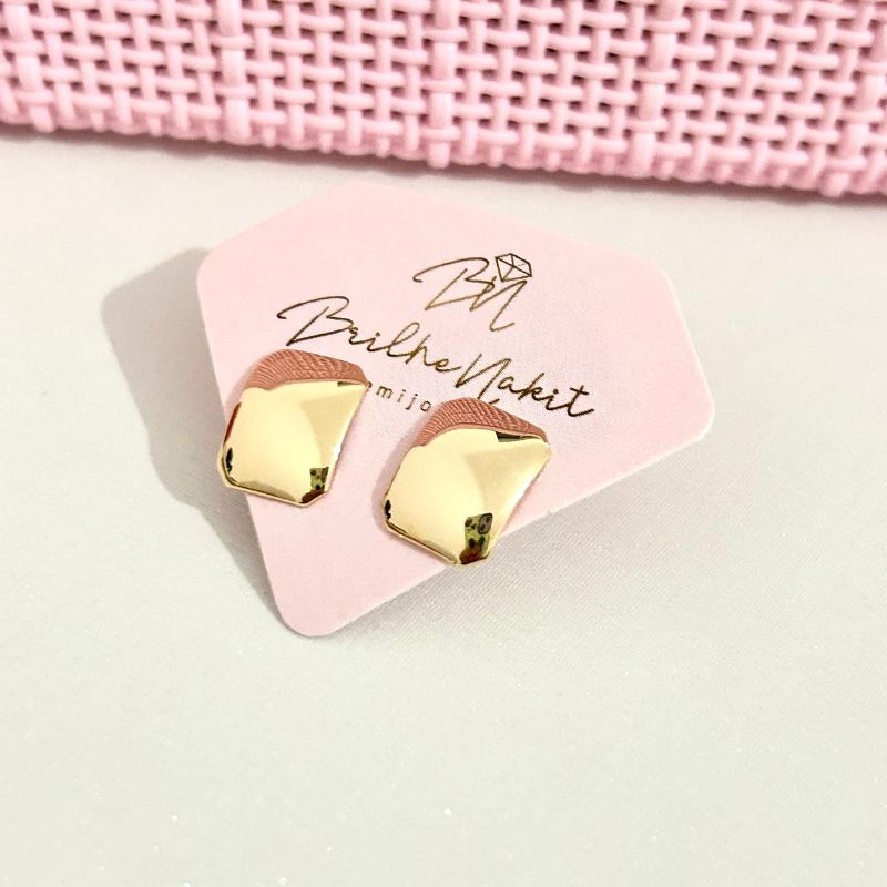 Brinco Quadrado Liso P Banhado a Ouro 18k