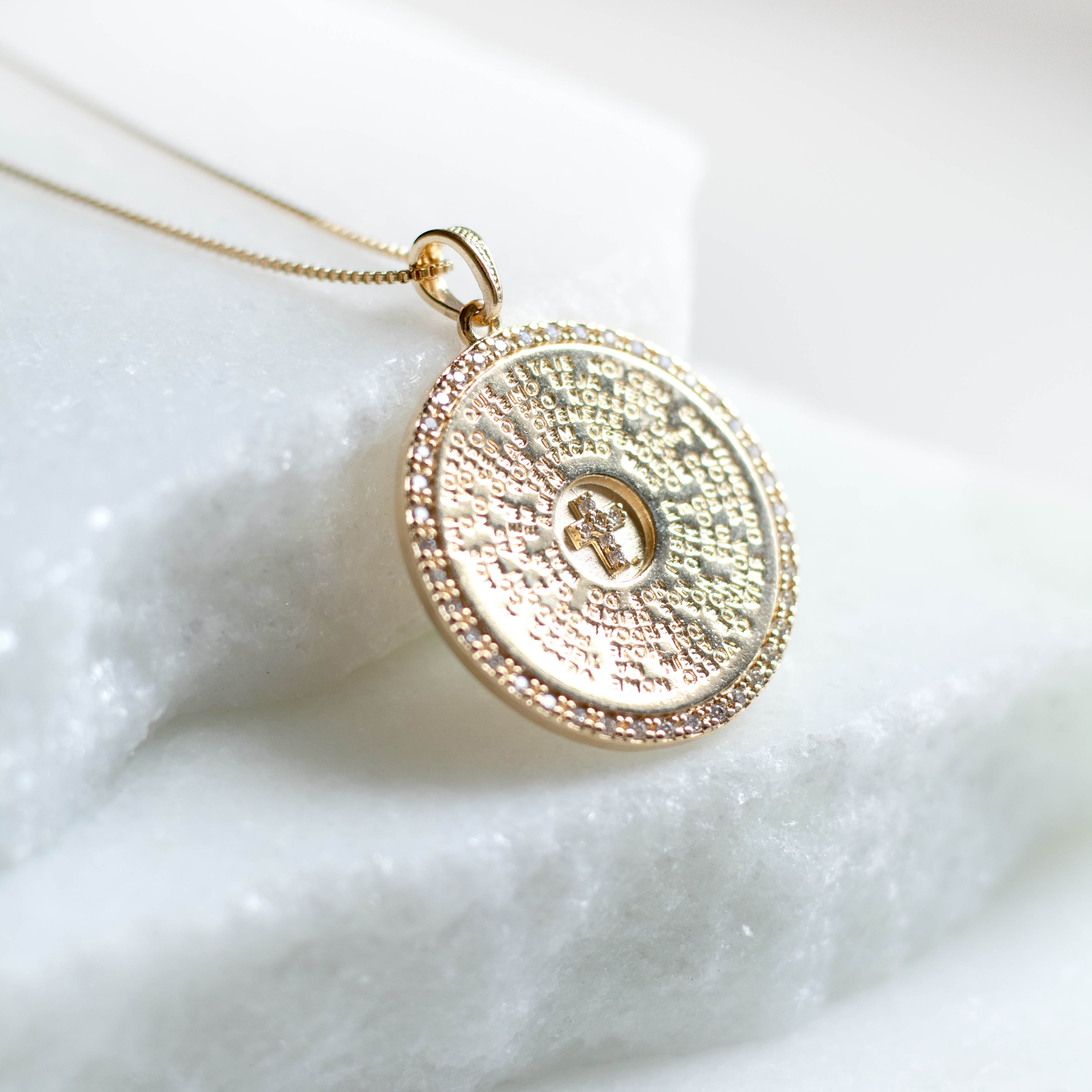 Colar Pai Nosso com fio de Zircônias Banhado a Ouro 18k