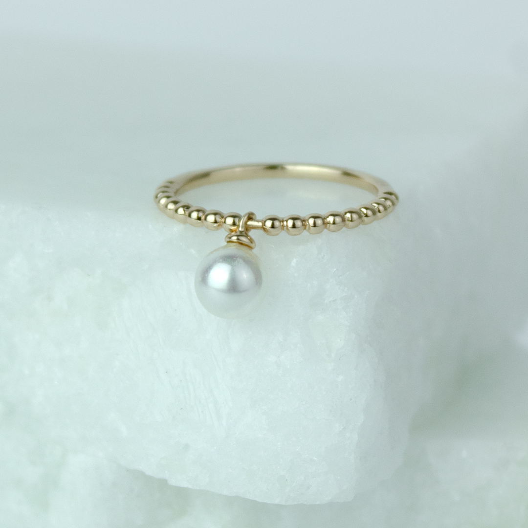 Anel de Bolinhas com Pingente Pérola Banhado a Ouro 18k