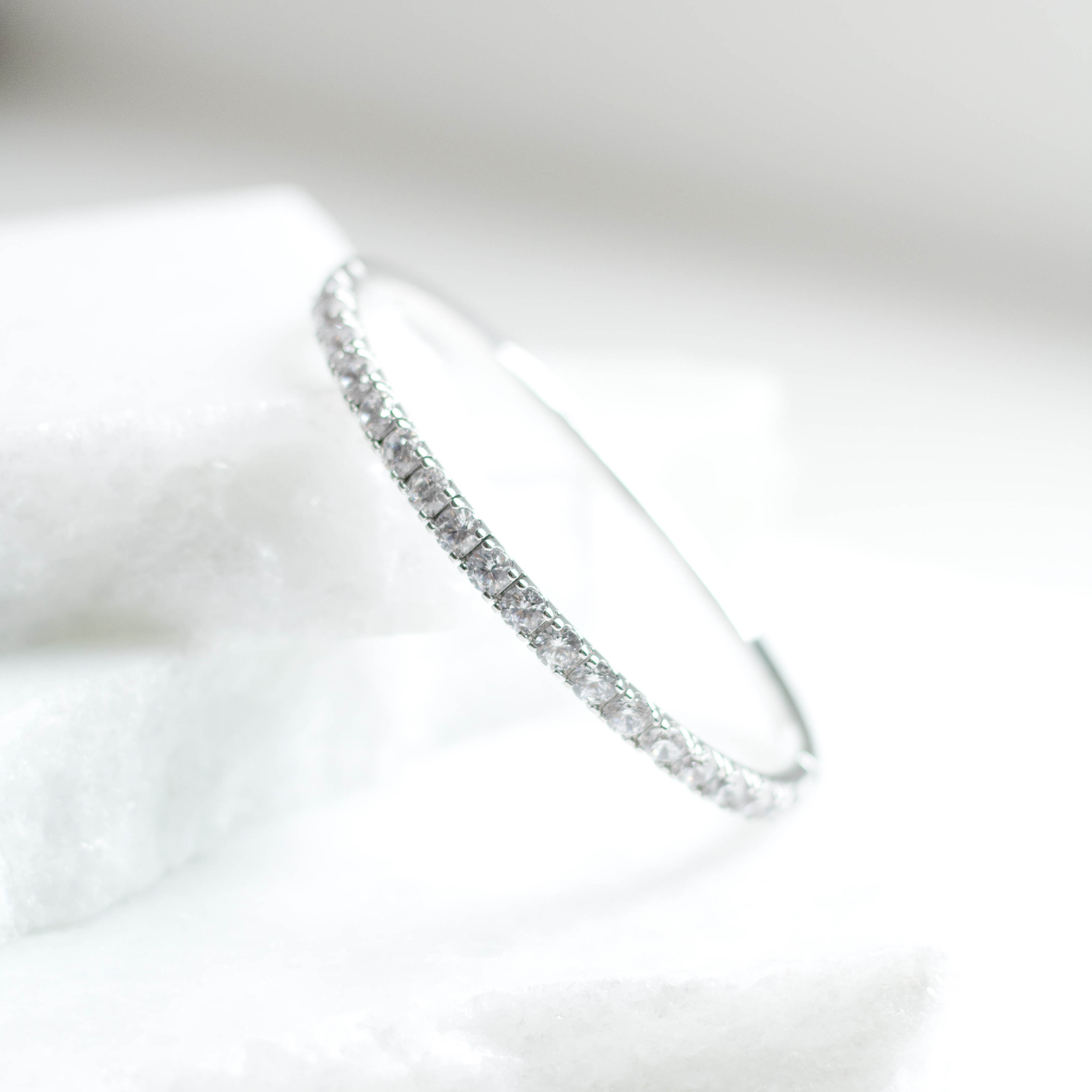 Bracelete Riviera de Zircônias Banhado a Ouro Branco