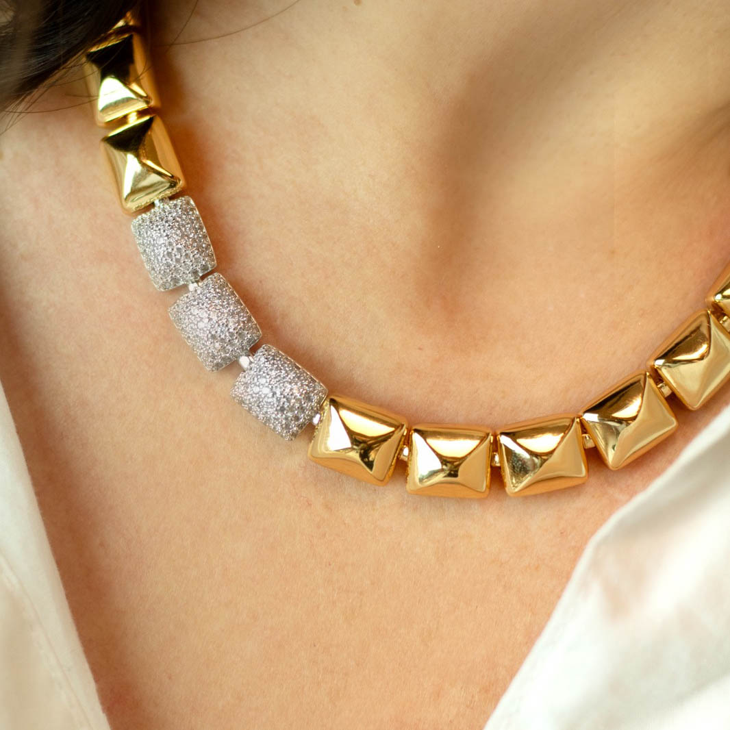 Conjunto Colar e Brinco Gomos Quadrados Lisos e Cravejados Banhado a Ouro 18k