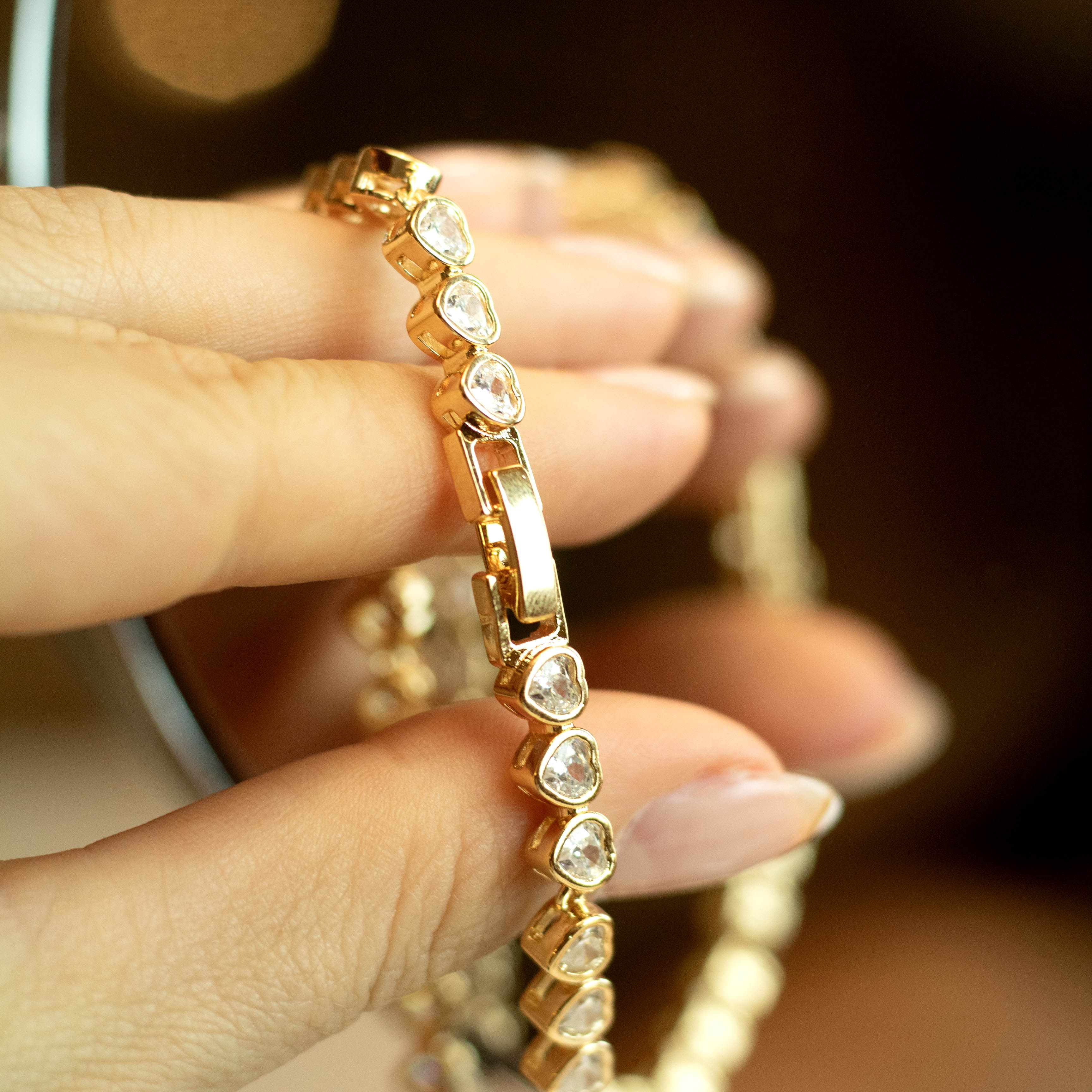 Pulseira Riviera Coração de Zircônias Banhado a Ouro 18k