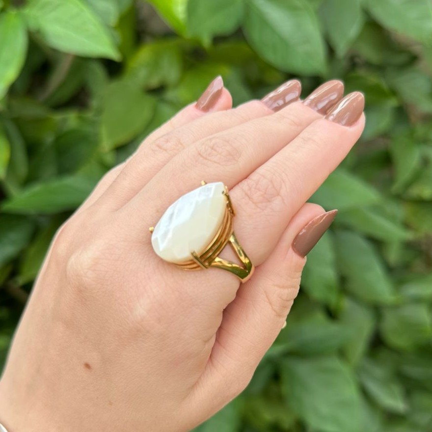 ANEL GOTA - MADREPEROLA - BANHO OURO 18K ANEL GOTA - MADREPEROLA - BANHO OURO 18K