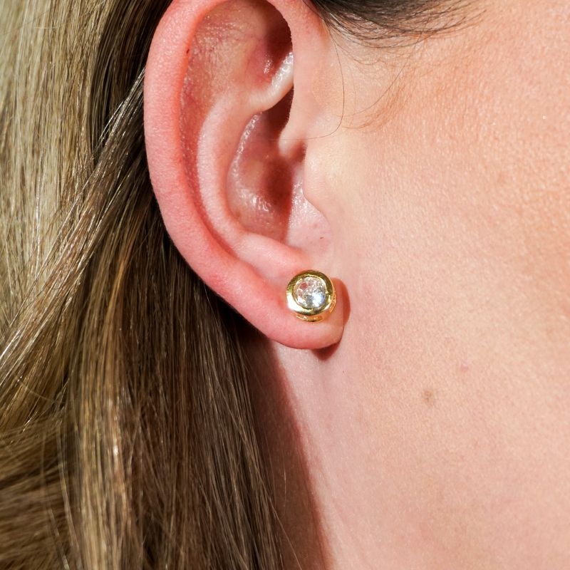 Brinco Ponto de Luz C/ Cravação Inglesa 8 mm