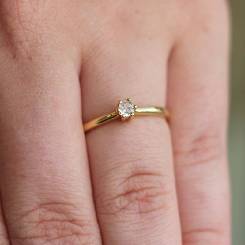 Anel Solitário Aro Simples Caixa Baixa - Pedra 4mm