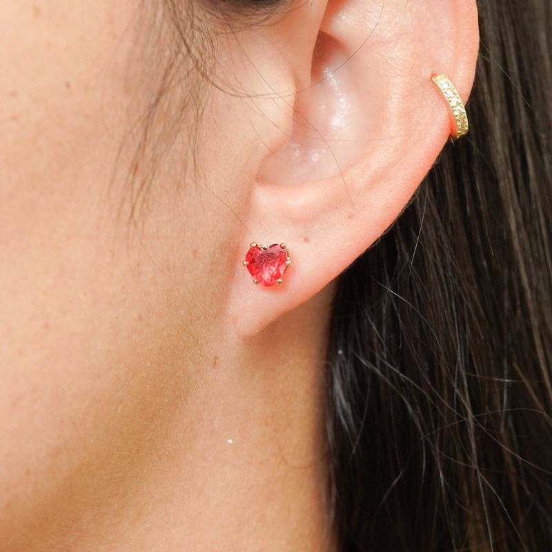 Brinco Zircônia Coração 5 x 7 Vermelho