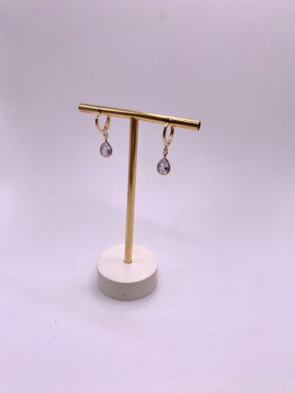 Brinco argola articulada c/ gota zirconia 9 mm