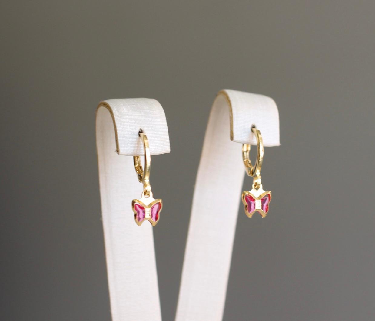 Brinco argolinha articulada borboleta rosa