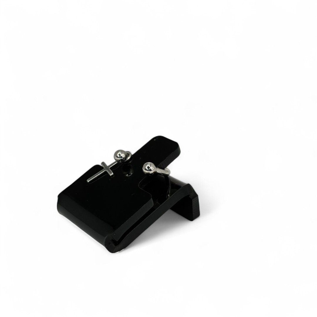 PIERCING FAKE ARGOLA CRUZ PENDURADA - BANHADO A RÓDIO BRANCO