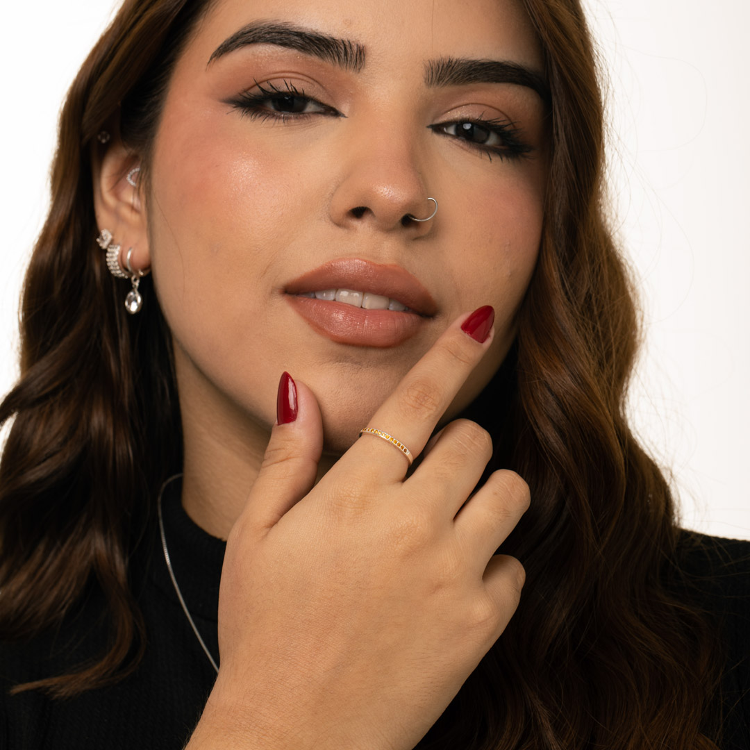 BRINCO ARGOLA COM PENDURICALHO PONTO DE LUZ UNICO - BANHADO A PRATA 925