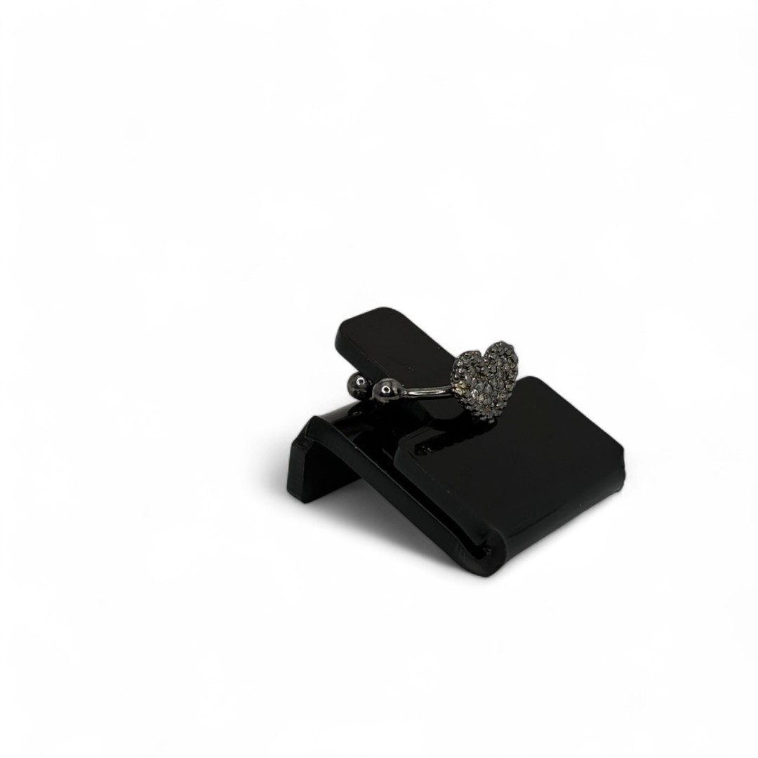 PIERCING FAKE CORAÇÃO CRAVEJADO - BANHADO A RÓDIO NEGRO