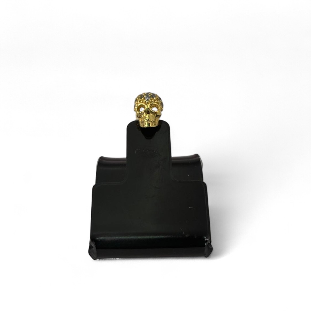 PIERCING PINO CAVEIRA CRAVEJADA - BANHADO A OURO 18K