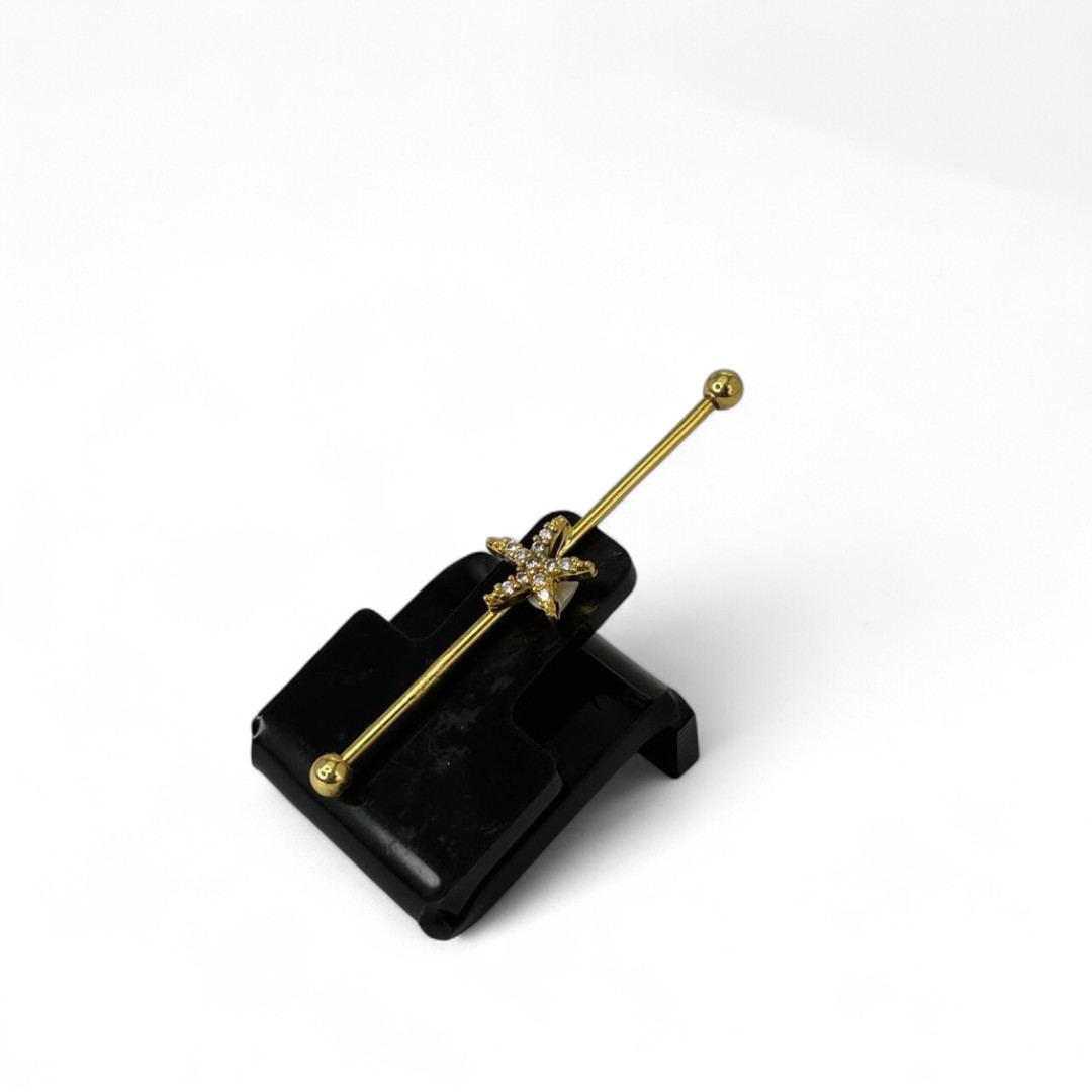 PIERCING TRANSVERSAL ESTRELA DO MAR COM ZIRCONIA - BANHADO A OURO 18K