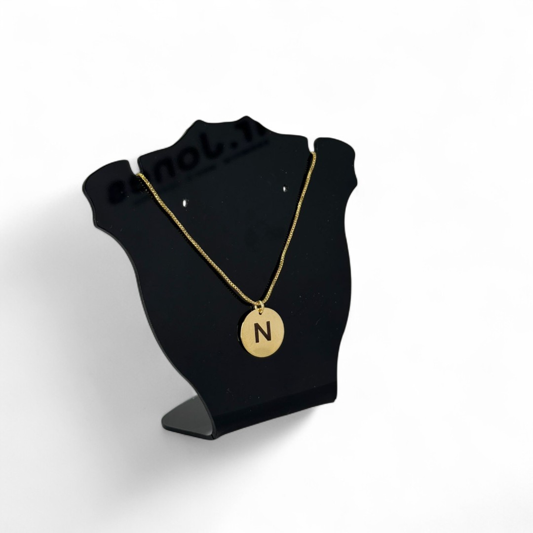 CORRENTE VENEZIANA COM PINGENTE MEDALHA GRAVAÇÃO A LASER E INICIAL N - BANHADO A OURO 18K