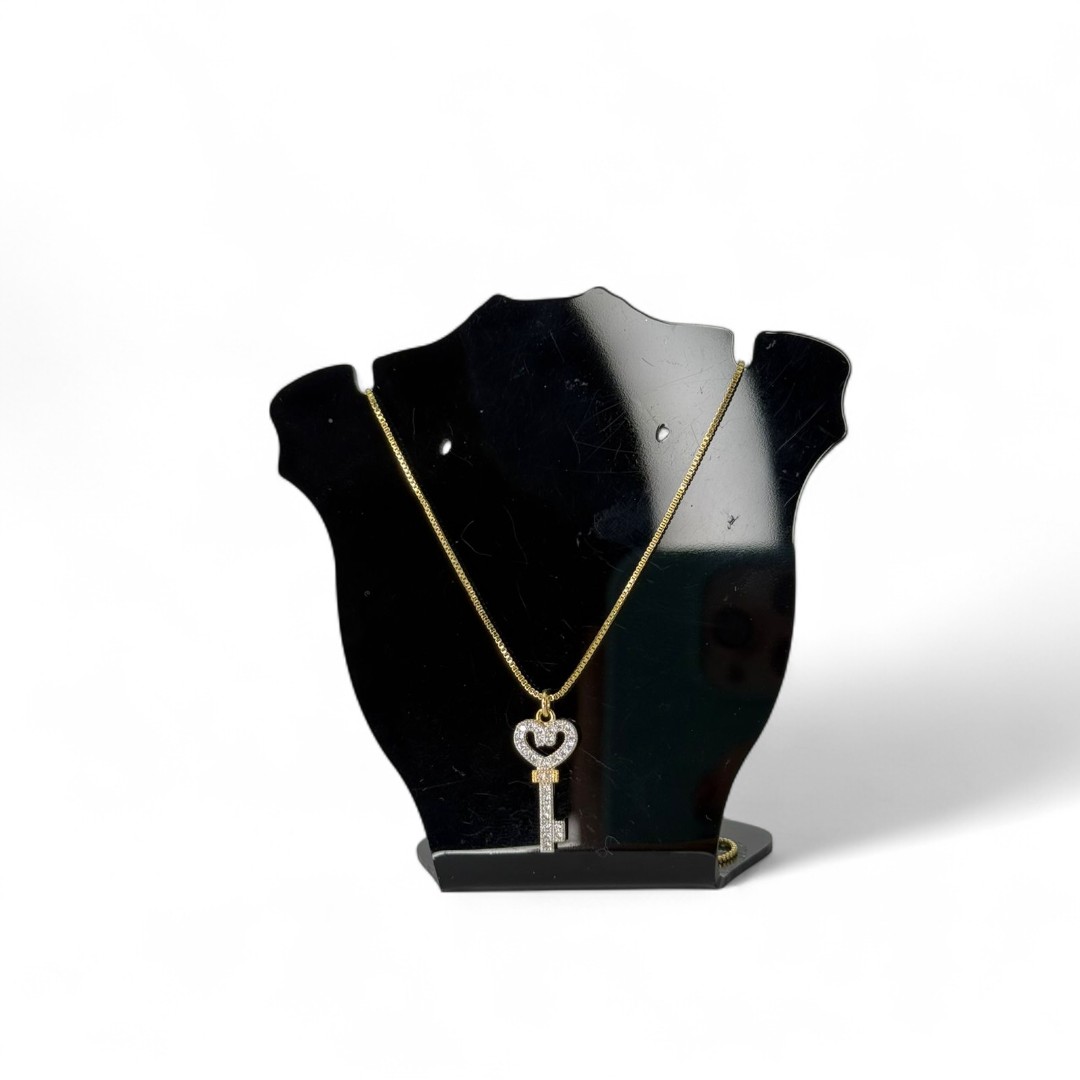 CORRENTE VENEZIANA COM CHAVE CRAVEJADA EM MICRO ZIRCONIA CRISTAL E EXTENSOR - BANHADO A OURO 18K