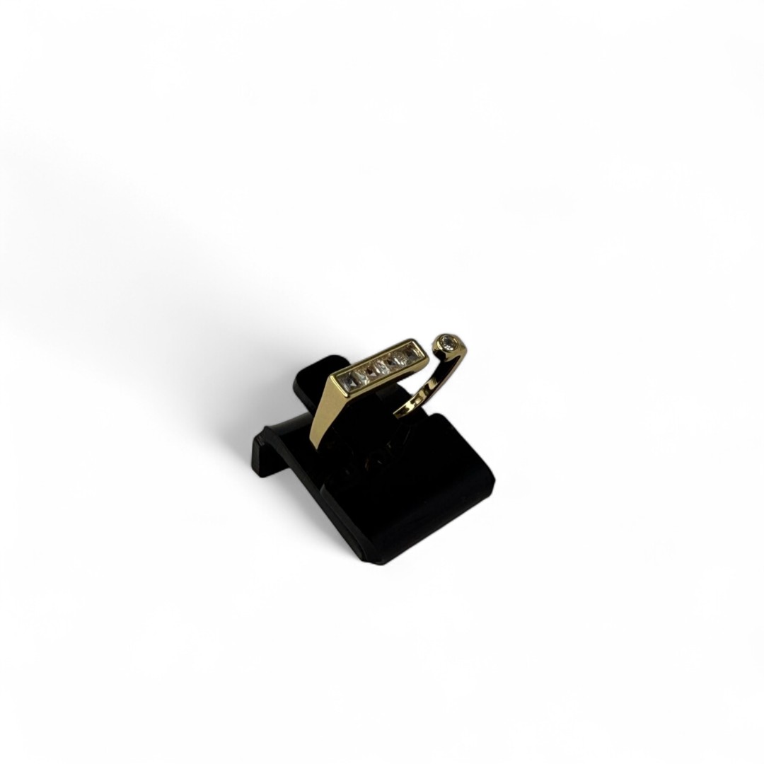 ANEL REGULAVEL QUADRADO COM NAVETE CRISTAL + ARO COM PONTO DE LUZ- BANHADO A OURO 18K